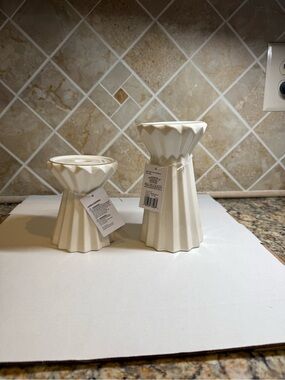 Kohl’s Set of 2 Ivory Ceramic Dual Purpose Pillar & Taper Candle Holders